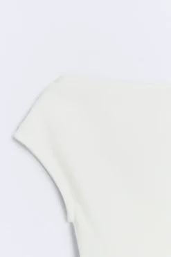eseOese CAMISETA ASIMÉTRICA NAOMI